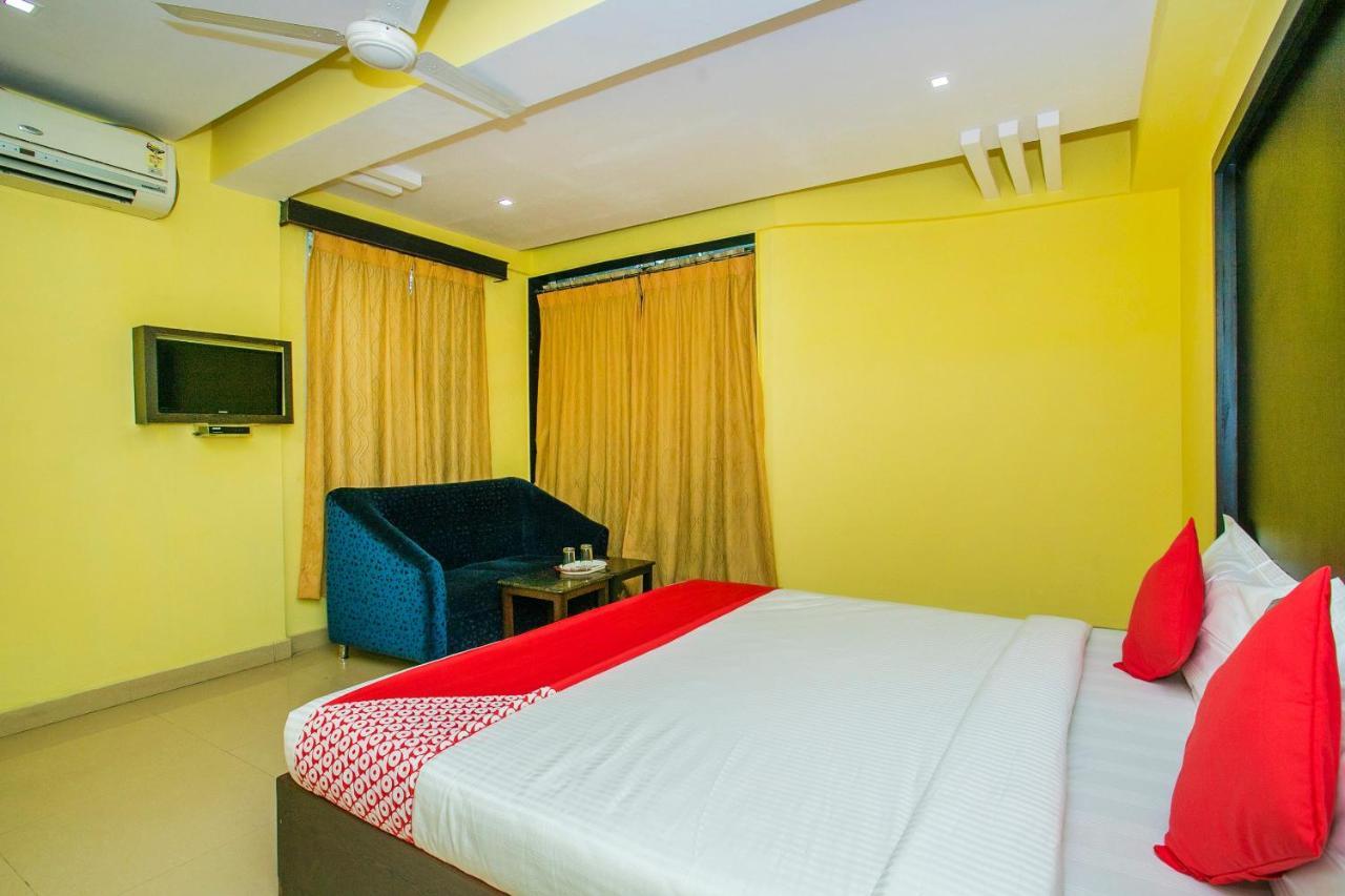 Oyo 25121 Bns Lodge Bangalore Exterior photo