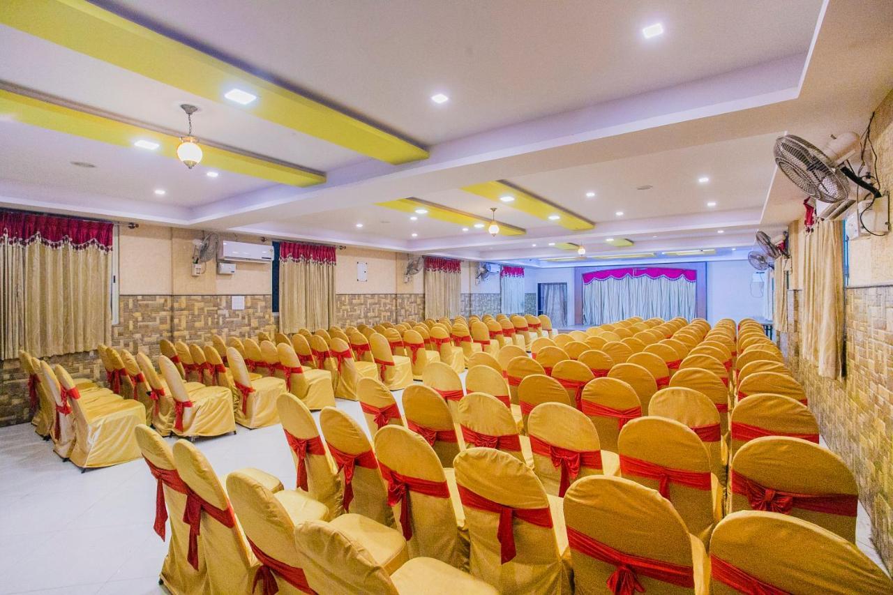 Oyo 25121 Bns Lodge Bangalore Exterior photo